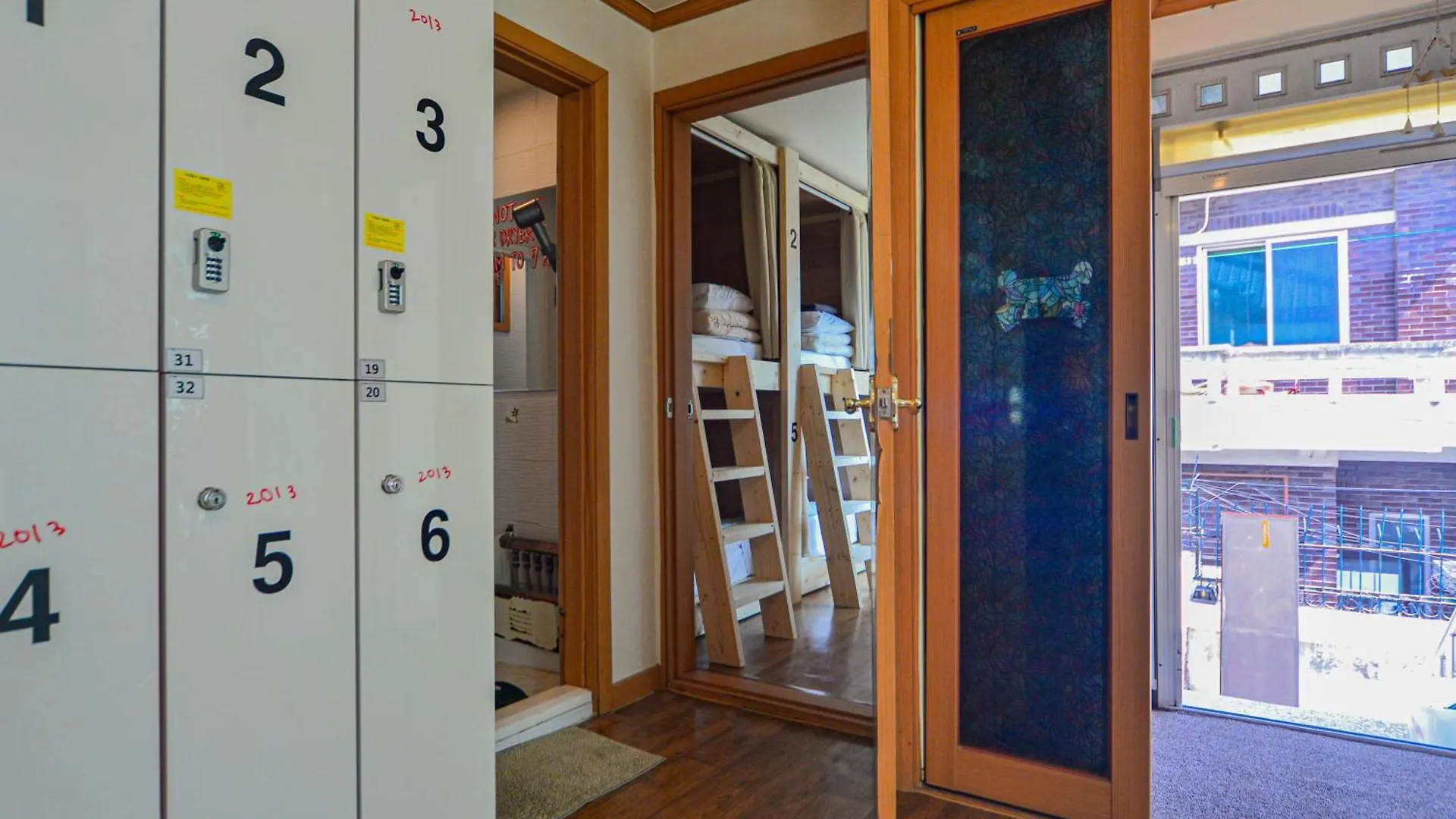 Πανσιόν Helloworld Guesthouse Σεούλ