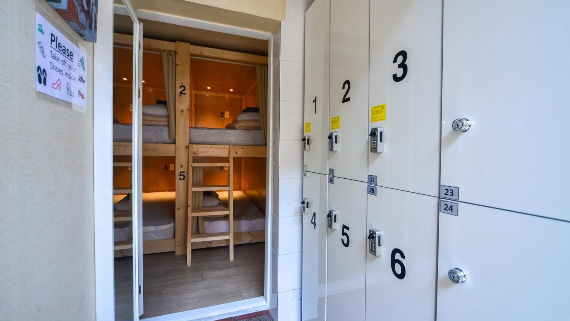 Helloworld Guesthouse Σεούλ 0*,  Νότια Κορέα