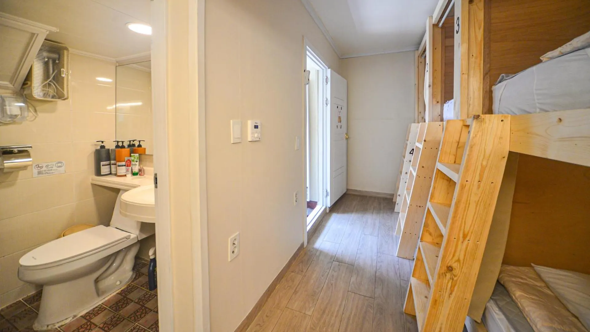 Guest house Helloworld Guesthouse Seoul